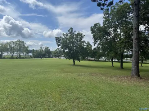 Waterfront Lot in Guntersville, AL