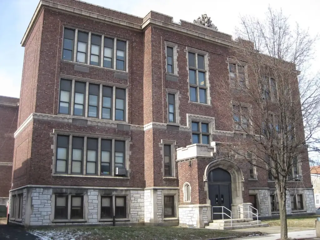 2920 5Th Ave, Troy, NY 12180