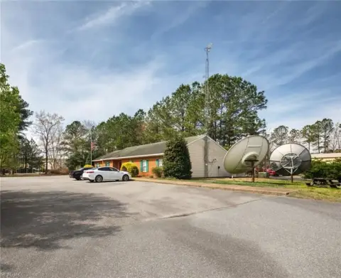 B-1 Zoned Commercial Building