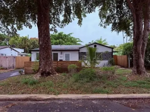 Fort Lauderdale Duplex Near Beach