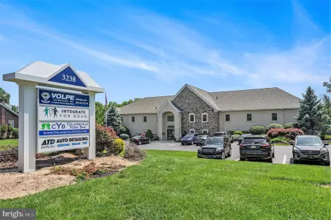 Modern Office Building For Lease