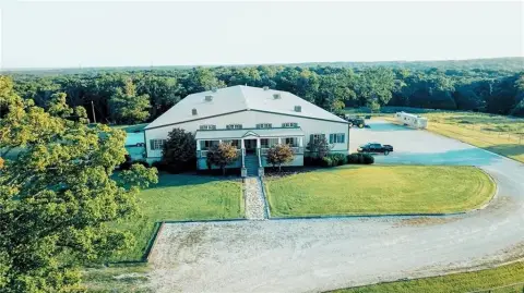 Northwest Arkansas Ranch with Warehouse