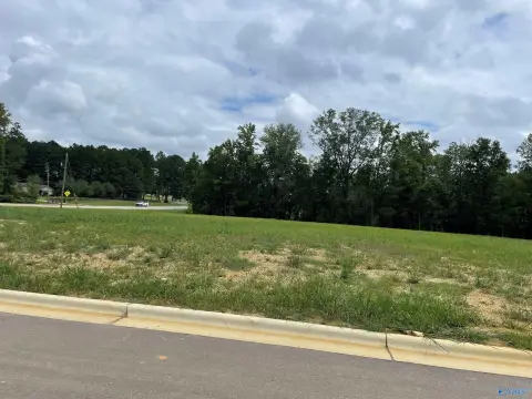 Rainbow City Commercial Lot Available