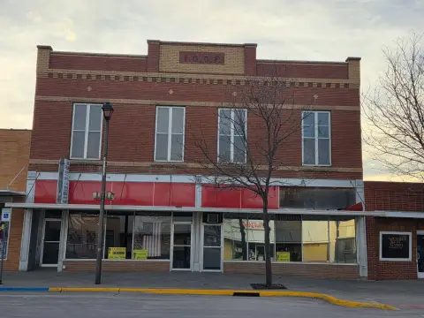 Iconic Commercial Building in Gordon