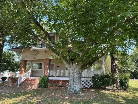 Downtown Suffolk Commercial Space Available