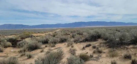 Land in Los Lunas, NM