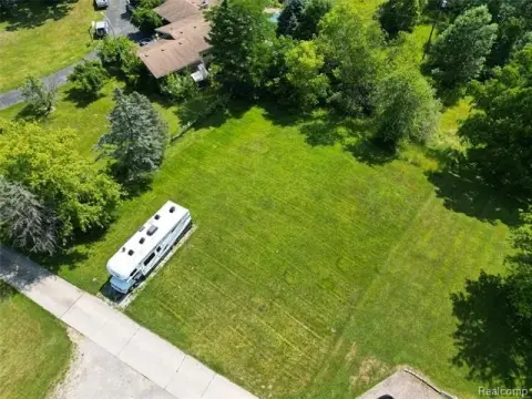 Residential Land in Clinton Township