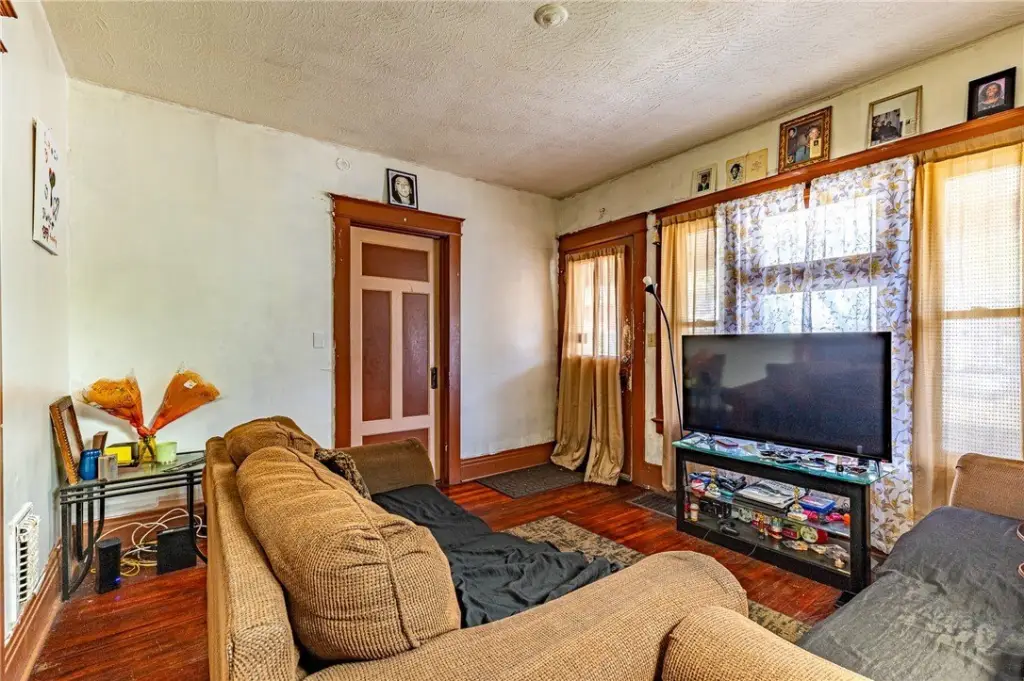Picture 9