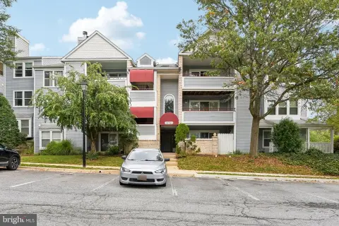 Top-Floor Residential Condominium