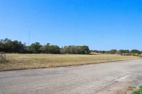 Commercial Lot in San Saba