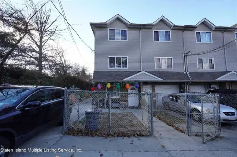 Spacious Staten Island Multi-Family Home