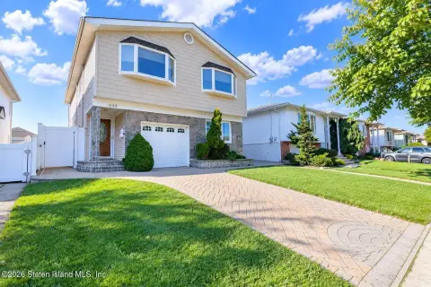 Two-Family Duplex with Garage
