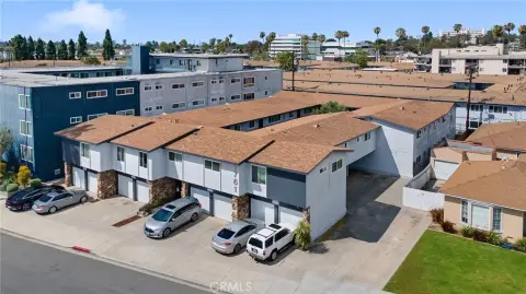 18-Unit Student Housing Property