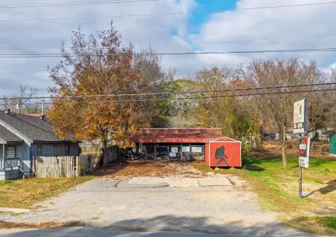 Two-Frontage Storefront Property