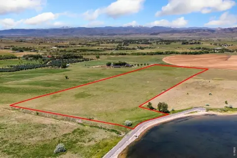 Agricultural Land with Mountain Views