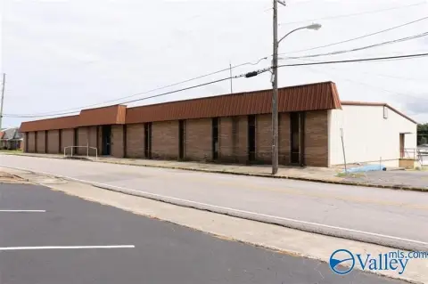 Hartselle Commercial Office Building For Sale