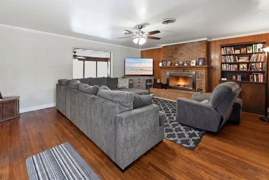 Picture 11