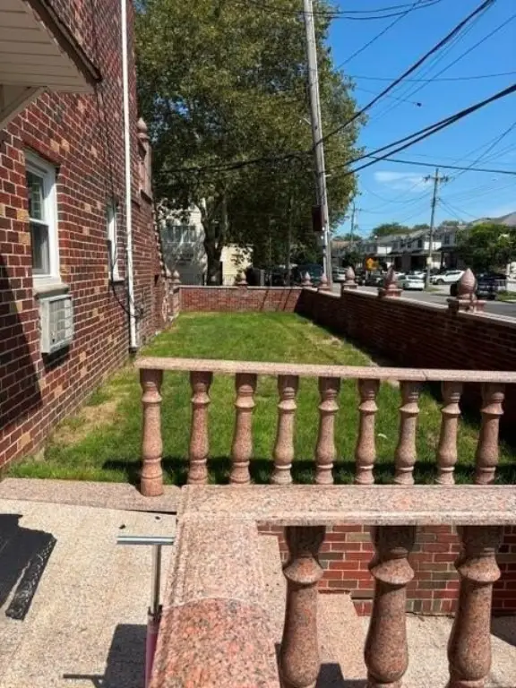 Picture 4