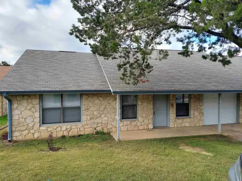 Spacious Duplex in Marble Falls