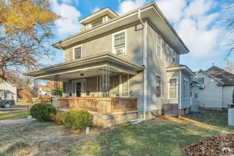 Topeka Triplex in College Hill