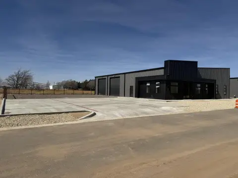 Modern Lubbock Office/Warehouse Facility