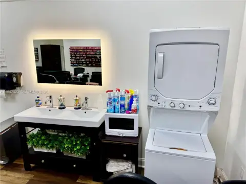 Profitable Hair Salon Business Opportunity