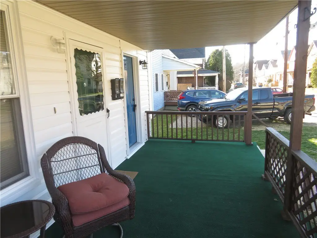Picture 3