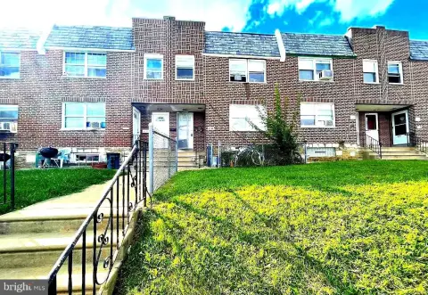 Philadelphia Duplex with Finished Basement