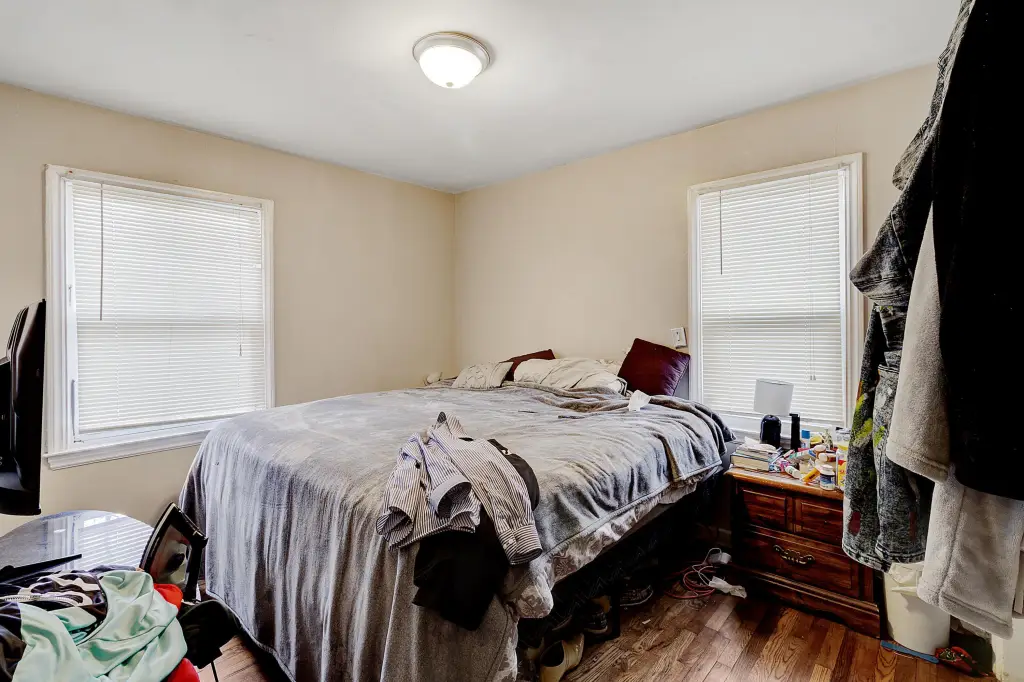 Picture 12