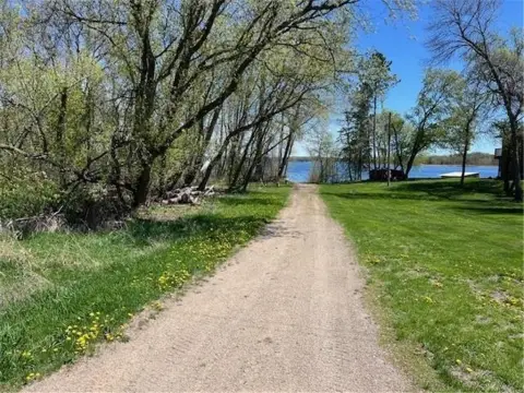 Residential Lots with Lake Access