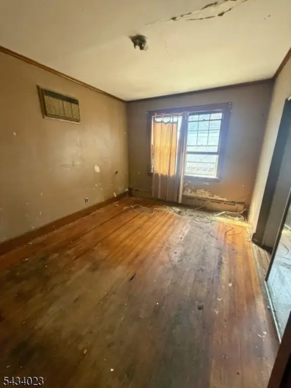 Picture 10