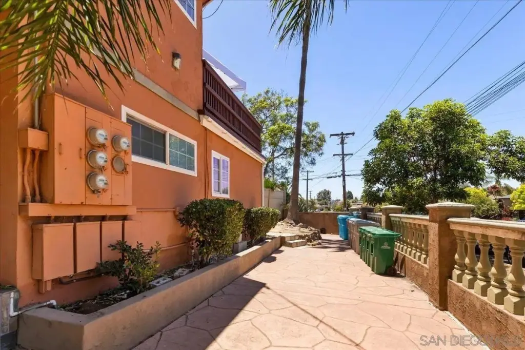 Picture 10