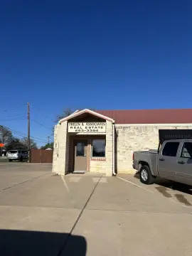 Commercial Space in Marble Falls