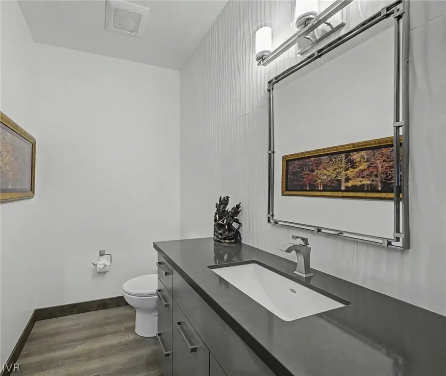 Picture 30