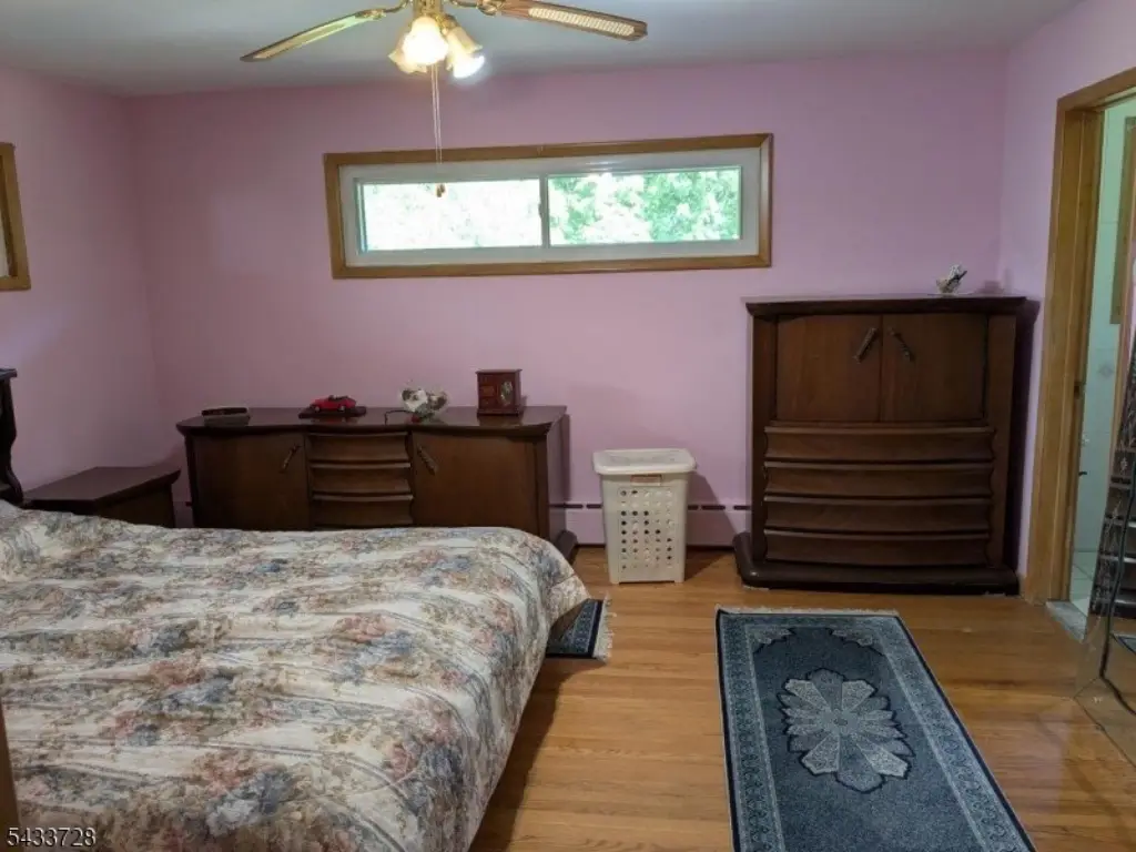 Picture 12