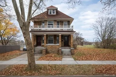 Detroit Duplex: Income Potential