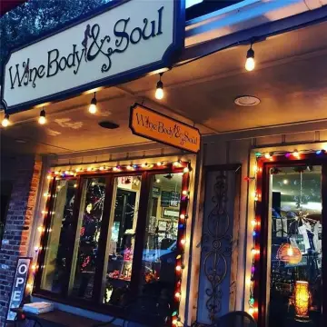 Iconic Island Business Opportunity