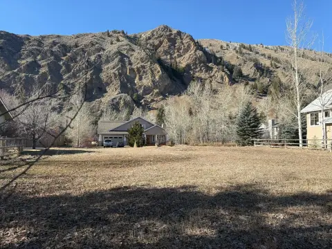 Vacant Lot with Mountain Views