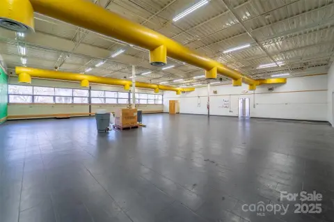 Versatile Commercial Building in Franklin, NC