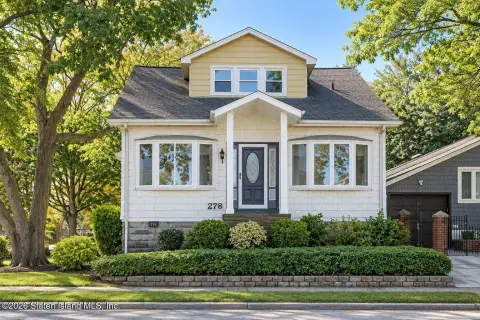Duplex with Detached Garage
