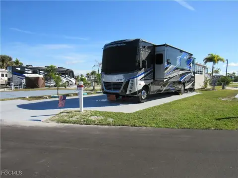 Palmetto Palms Vacant Lot