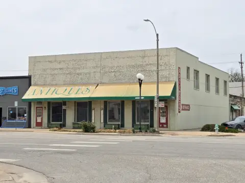 Winfield Retail Building on Main