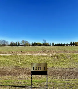 Land in Derby School District