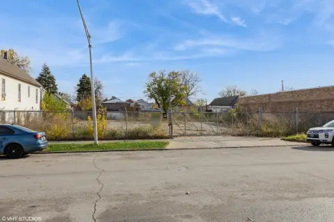 Commercial Land in Gage Park