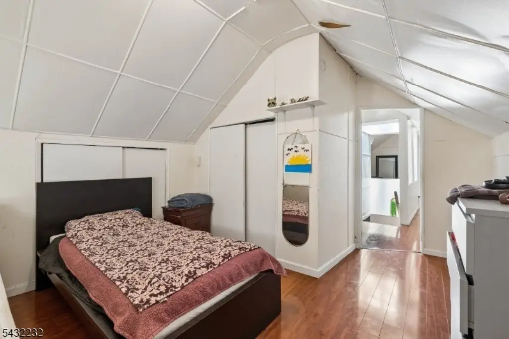Picture 30