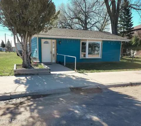 Upton, WY Commercial Opportunity