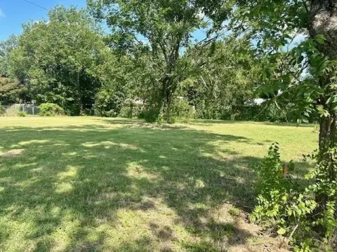 Residential Land in Groesbeck, TX