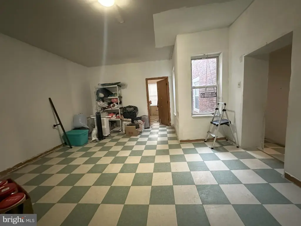 Picture 19