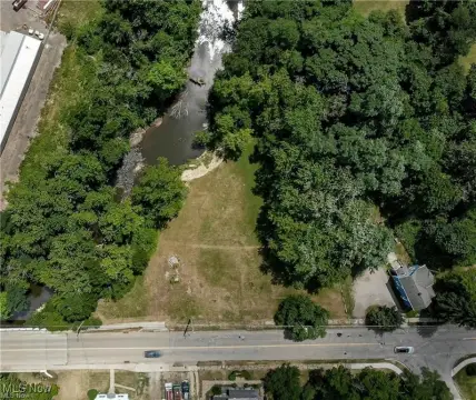 Versatile 1.5-Acre Industrial Lot