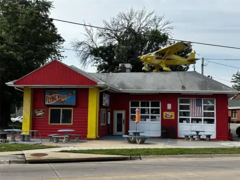 Iconic Restaurant with Business Assets
